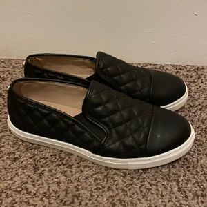 Steve Madden Zaander Black Quilted Sneaker